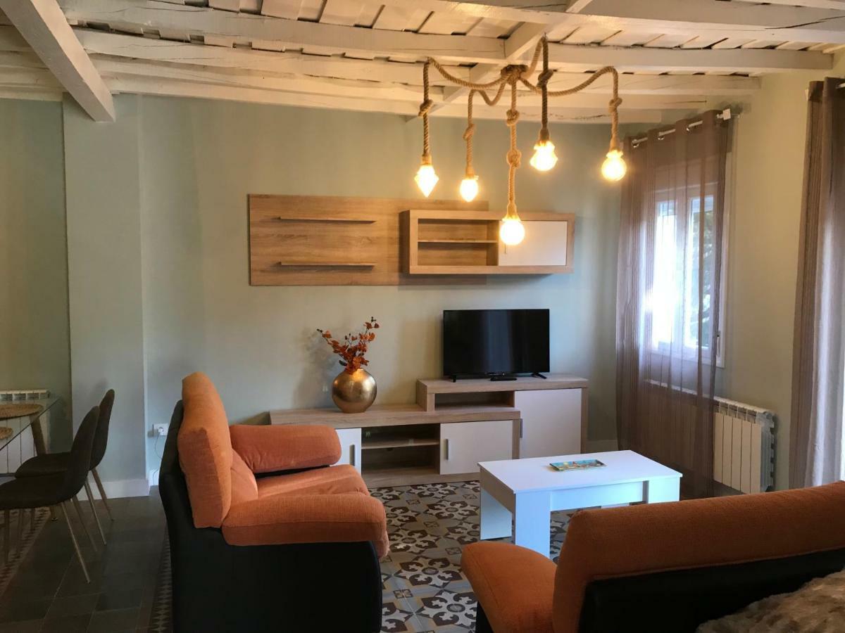 Charcos De Gredos Apartment Arenas de San Pedro Luaran gambar